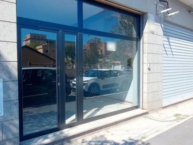 Locale Commerciale in affitto a Roma Capitale, Lazio