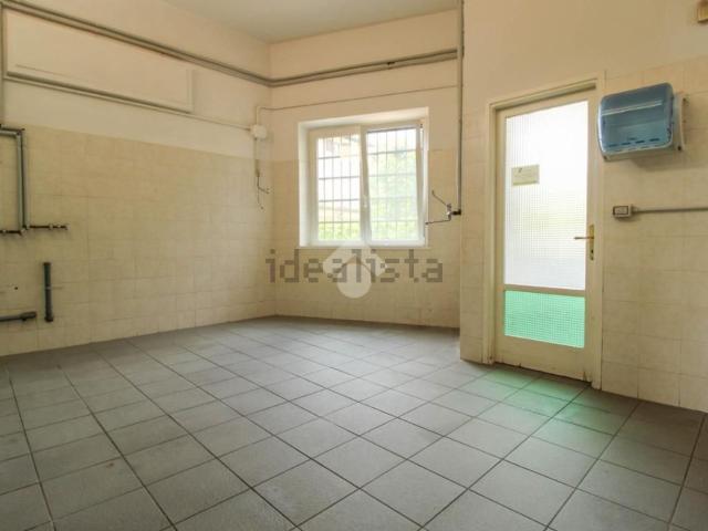 Locale Commerciale in affitto a Comunità montana della Valle Sabbia, Odolo
