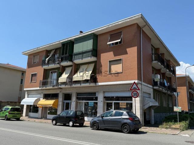 Locale Commerciale in affitto a Vernato, Piemonte