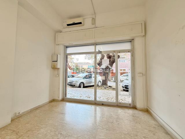 Locale Commerciale in affitto a Roma Capitale, Lazio