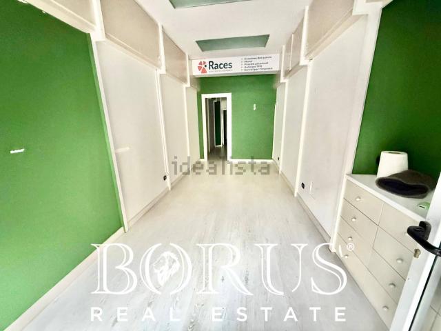 Locale Commerciale in affitto a Borgo San Lorenzo, Aversa