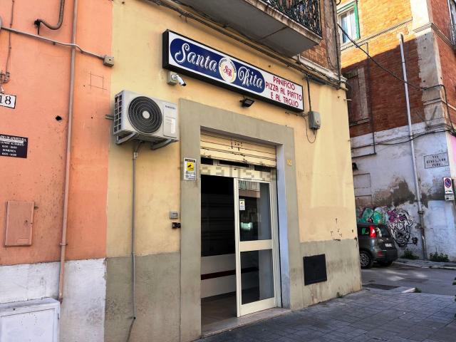 Locale Commerciale in affitto a Puglia, Foggia
