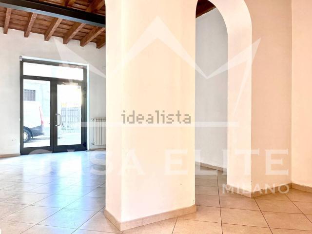 Locale Commerciale in affitto a Abbiategrasso, Lombardia