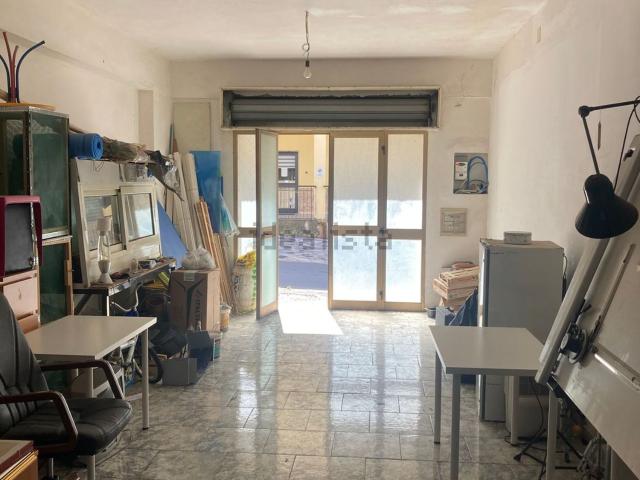 Locale Commerciale in affitto a Gallina, Calabria