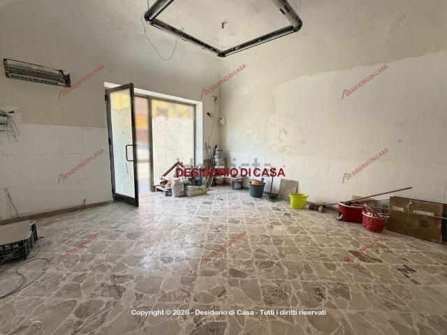 Locale Commerciale in affitto a Carini, Sicilia