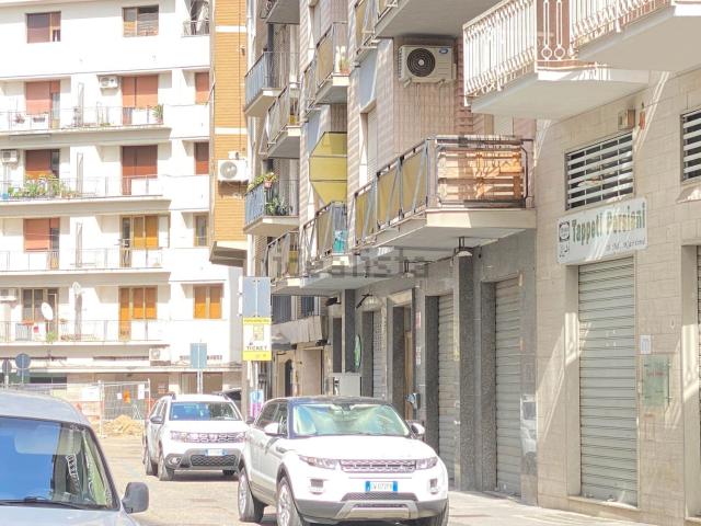 Locale Commerciale in affitto a Benevento, Campania