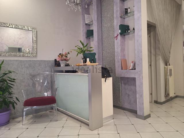 Locale Commerciale in affitto a San Donato-San Vitale, Bologna