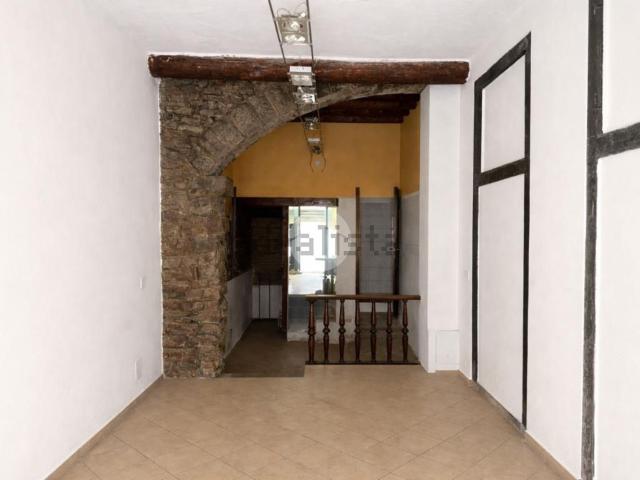 Locale Commerciale in affitto a Borgo Palazzo, Bergamo