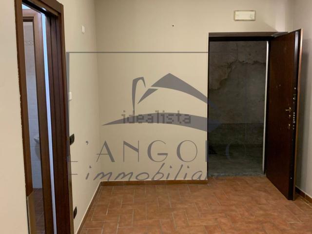 Locale Commerciale in affitto a San Lorenzo, Parabiago