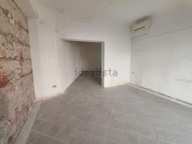 Locale Commerciale in affitto a Quartiere 3, Firenze
