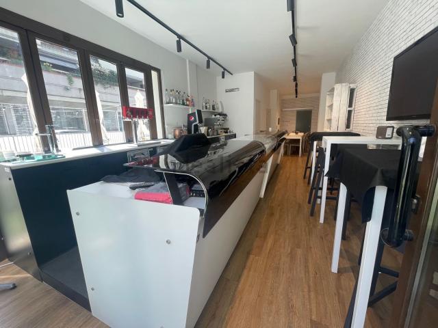 Locale Commerciale in affitto a Rimini, Reggio Emilia