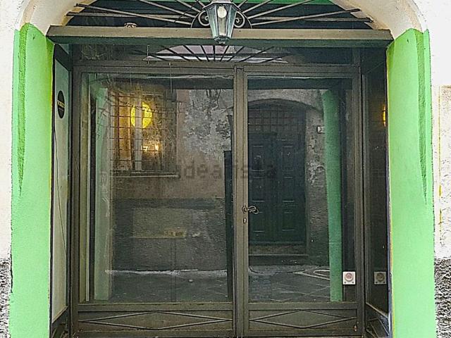 Locale Commerciale in affitto a San Concordio, Bagni Di Lucca Ponte