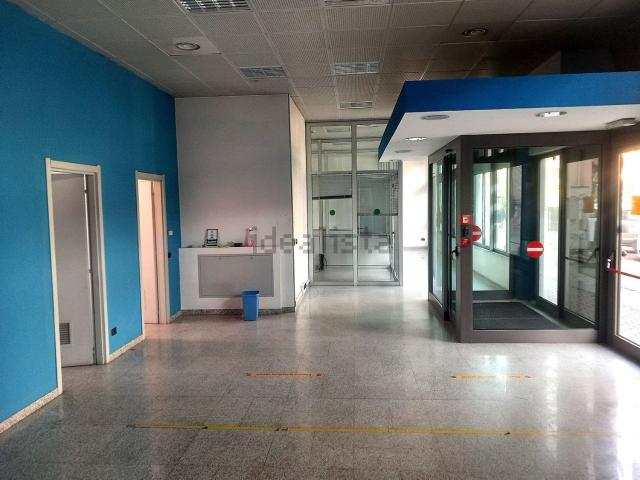 Locale Commerciale in affitto a Borgo Torretta, Piemonte