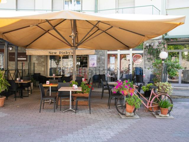 Locale Commerciale in affitto a Ospedaletti, Liguria