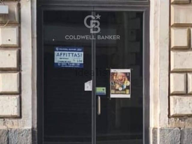 Locale Commerciale in affitto a Acireale, Sicilia