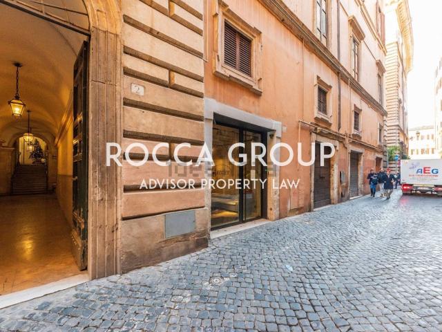Locale Commerciale in affitto a Municipio Roma I, Roma Capitale