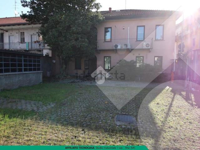 Locale Commerciale in affitto a San Paolo-Capuana, Rho
