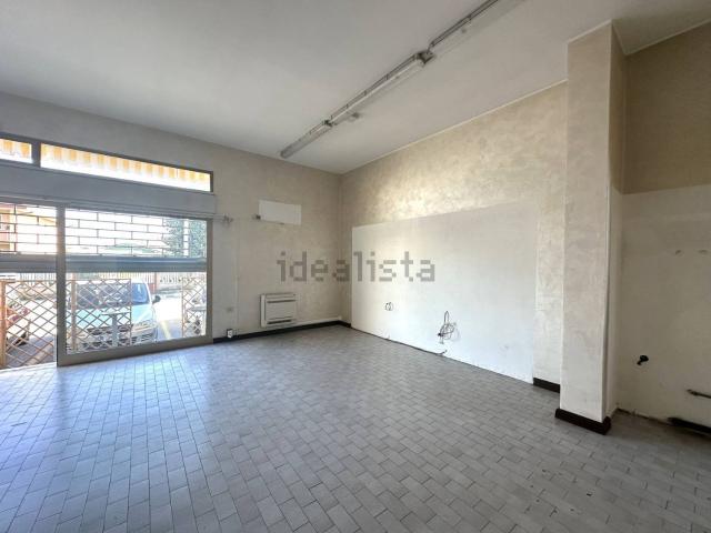Locale Commerciale in affitto a Romans, Cordenons