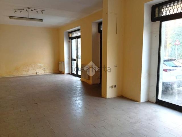 Locale Commerciale in affitto a Mattaleto, Langhirano