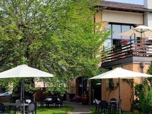 Locale Commerciale in affitto a Borgo Aquileia, Reana Del Roiale