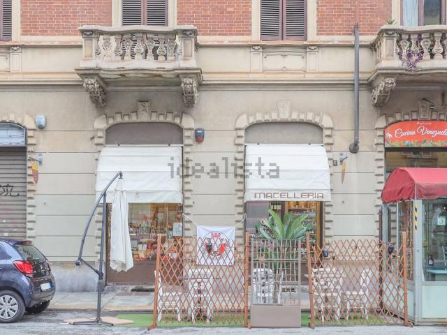 Locale Commerciale in affitto a Circoscrizione 8, Piemonte
