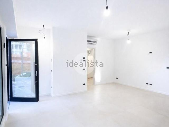 Locale Commerciale in affitto a Scanzorosciate, Lombardia