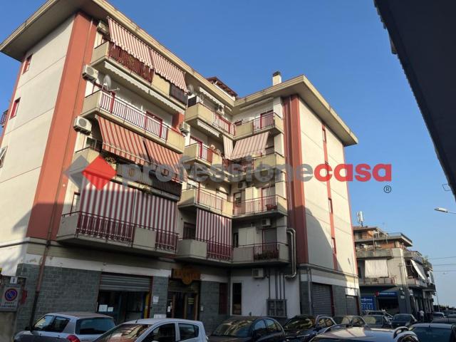 Locale Commerciale in affitto a Monte Po-Nesima-San Leone-Rapisardi, Catania