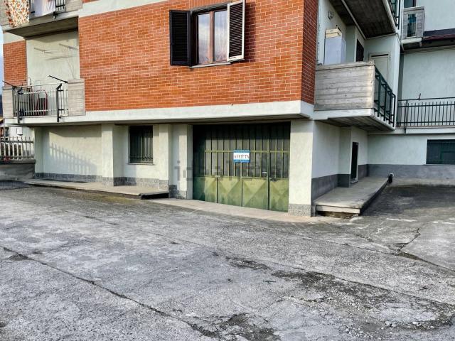 Locale Commerciale in affitto a Piemonte, Cuneo