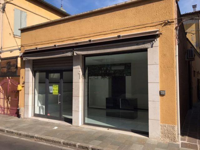 Locale Commerciale in affitto a Unione dei comuni del Distretto Ceramico, Formigine
