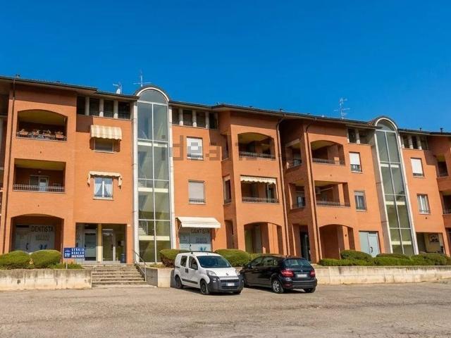 Locale Commerciale in affitto a Piemonte, Cuneo