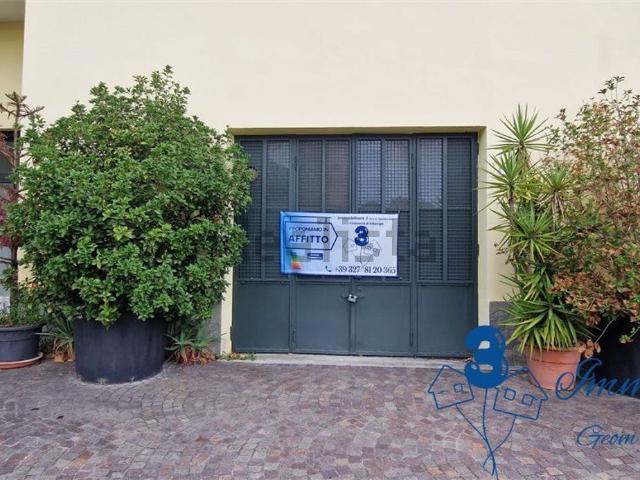 Locale Commerciale in affitto a Villanova D'albenga, Liguria