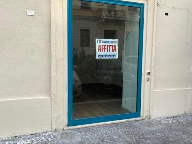 Locale Commerciale in affitto a Anzio Colonia, Roma Capitale