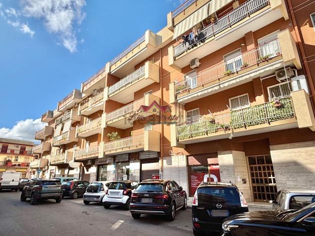 Locale Commerciale in affitto a Valenzano San Lorenzo, Puglia