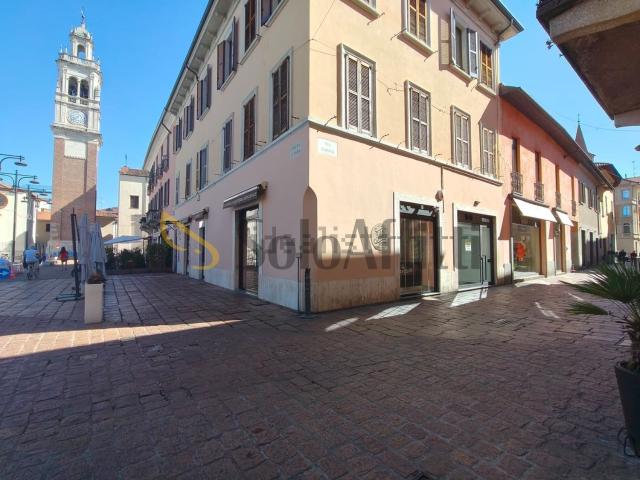 Locale Commerciale in affitto a San Giovanni, Busto Arsizio