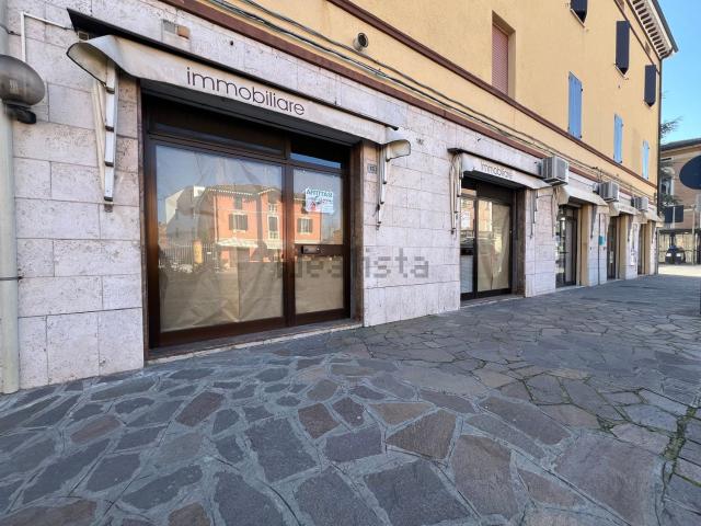 Locale Commerciale in affitto a Unione delle Terre d'Argine, Campogalliano