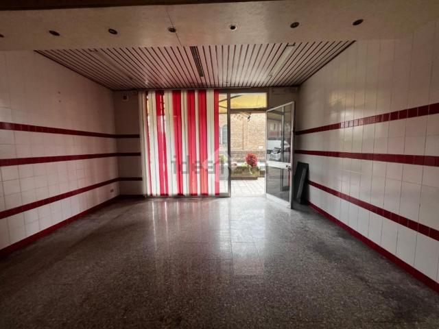 Locale Commerciale in affitto a Rivale, Pianiga