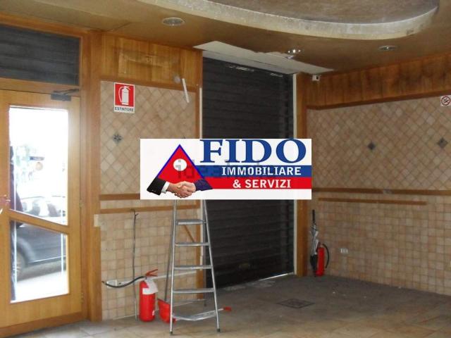 Locale Commerciale in affitto a Borgo Casamale, Somma Vesuviana