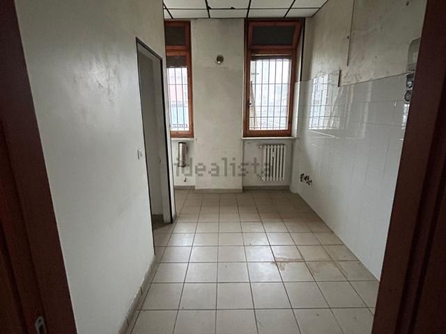 Locale Commerciale in affitto a Piemonte, Asti
