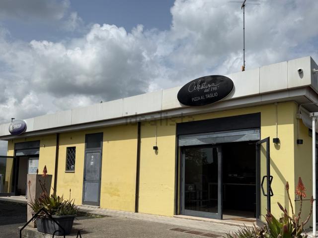 Locale Commerciale in affitto a Civita Castellana, Lazio