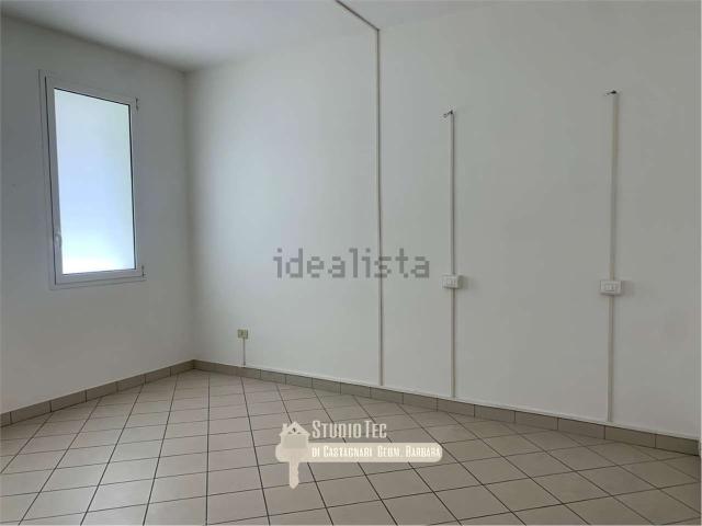 Locale Commerciale in affitto a Punta Marina Terme, Ravenna