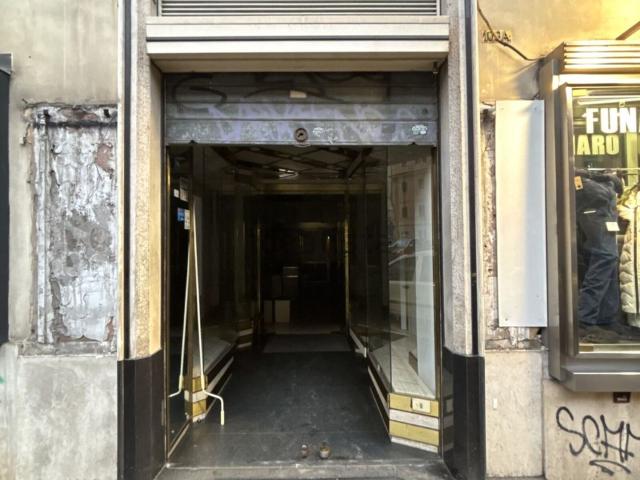 Locale Commerciale in affitto a Municipio Roma VII, Roma Capitale