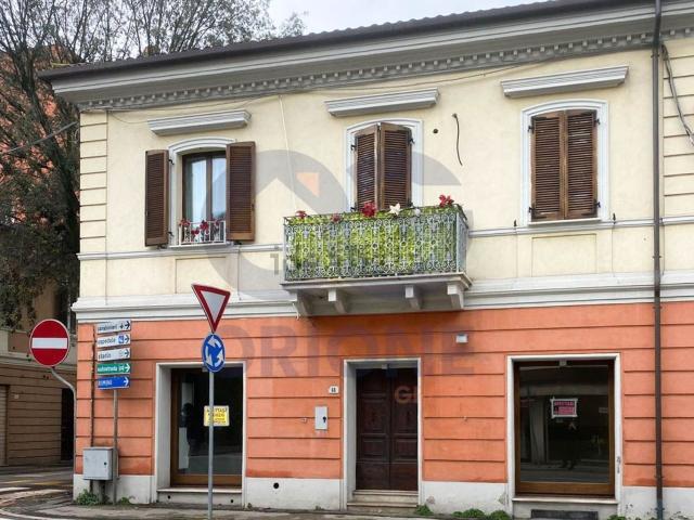 Locale Commerciale in affitto a Cattolica, Reggio Emilia