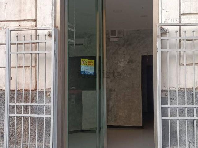 Locale Commerciale in affitto a Borgo-Sanzio, Catania