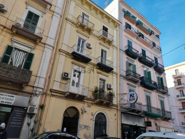 Locale Commerciale in affitto a Puglia, Taranto