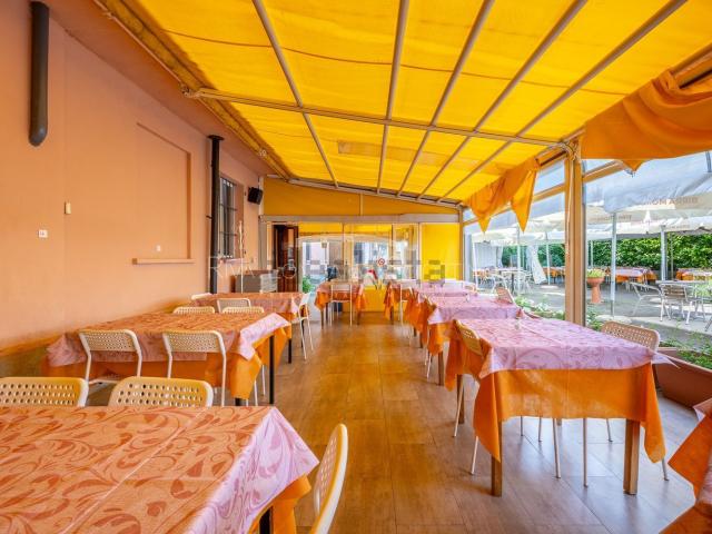 Locale Commerciale in affitto a Piemonte, Alessandria