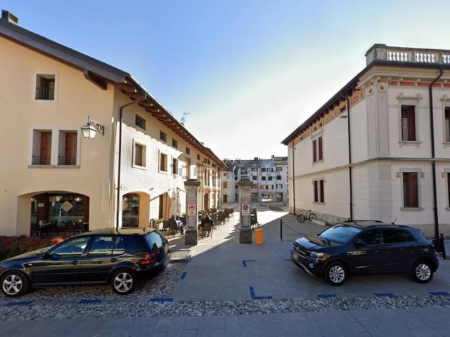 Locale Commerciale in affitto a Spilimbergo, Friuli-Venezia Giulia