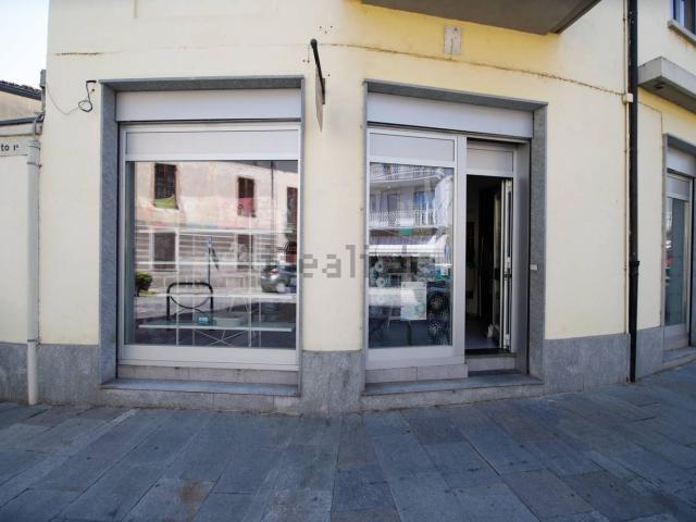 Locale Commerciale in affitto a Piemonte, Torino