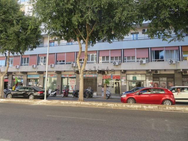 Locale Commerciale in affitto a IV Circoscrizione, Messina