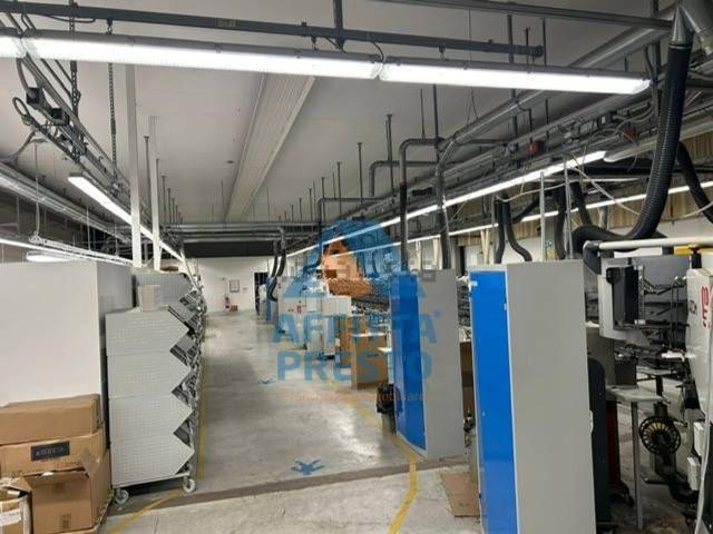 Locale Commerciale in affitto a Unione dei Comuni Circondario dell'Empolese Valdelsa, Capraia
