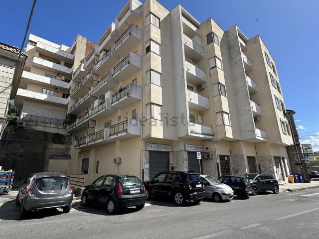 Locale Commerciale in affitto a Dulcino, Calabria